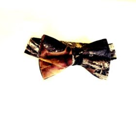 The Formal Sportsman Mossy Oak BreakUp ® Camo Bow Tie formal and Wedding