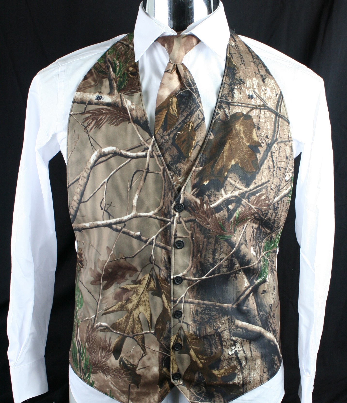 Realtree AP Backless VestThe Formal Sportsman